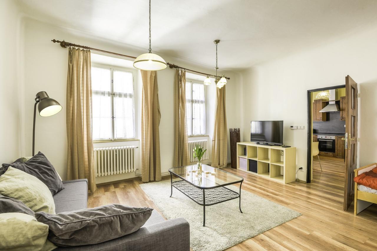 Old Town Apartment III Ideal For Groups Or Families By Easybnb プラハ エクステリア 写真
